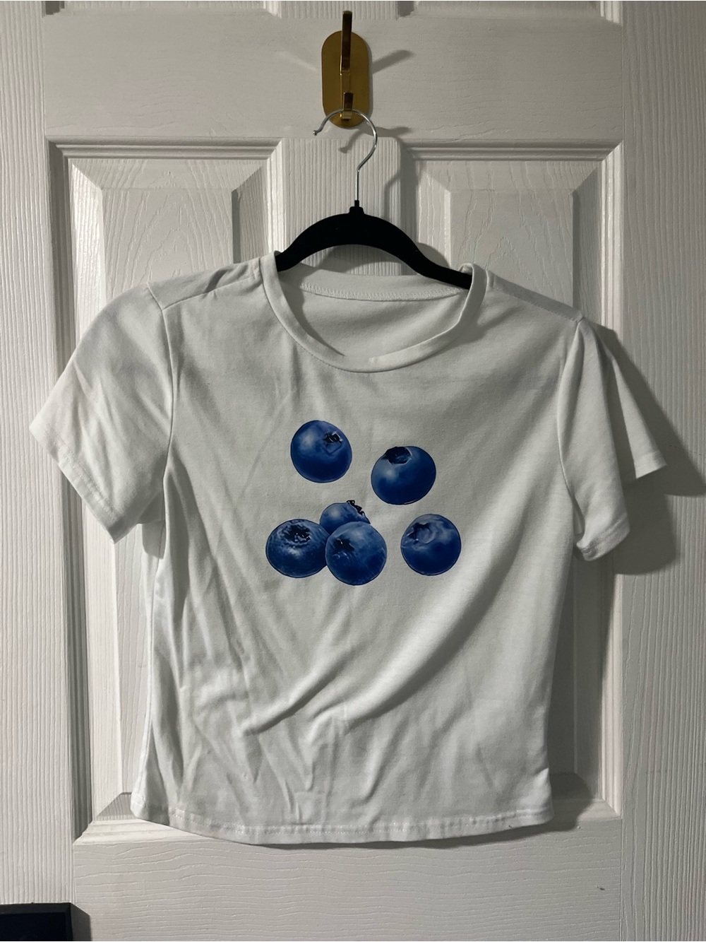 White Blueberry Graphic Crop Tee Short Sleeve Size S